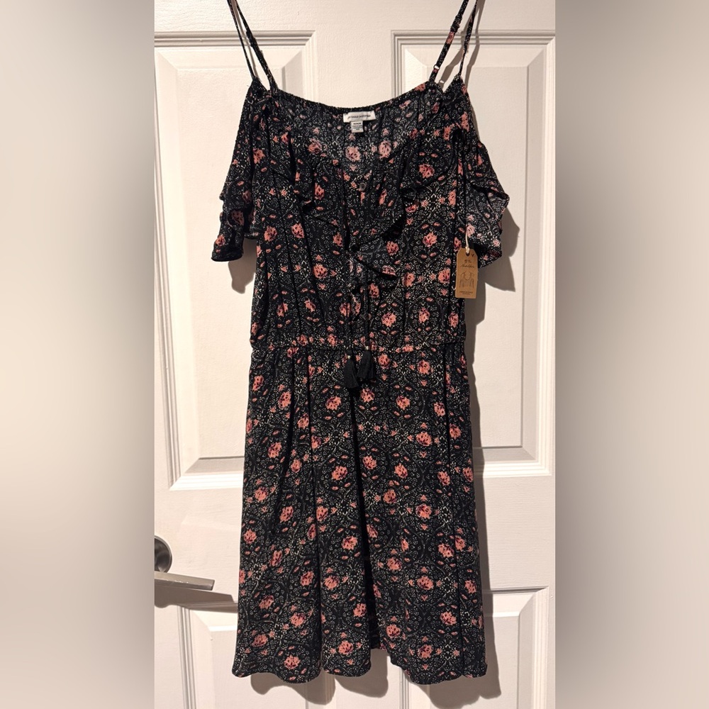 🌷BNWT Medium AE Floral dress